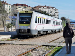 
'7123 013' at Split Station, Croatia, September 2011